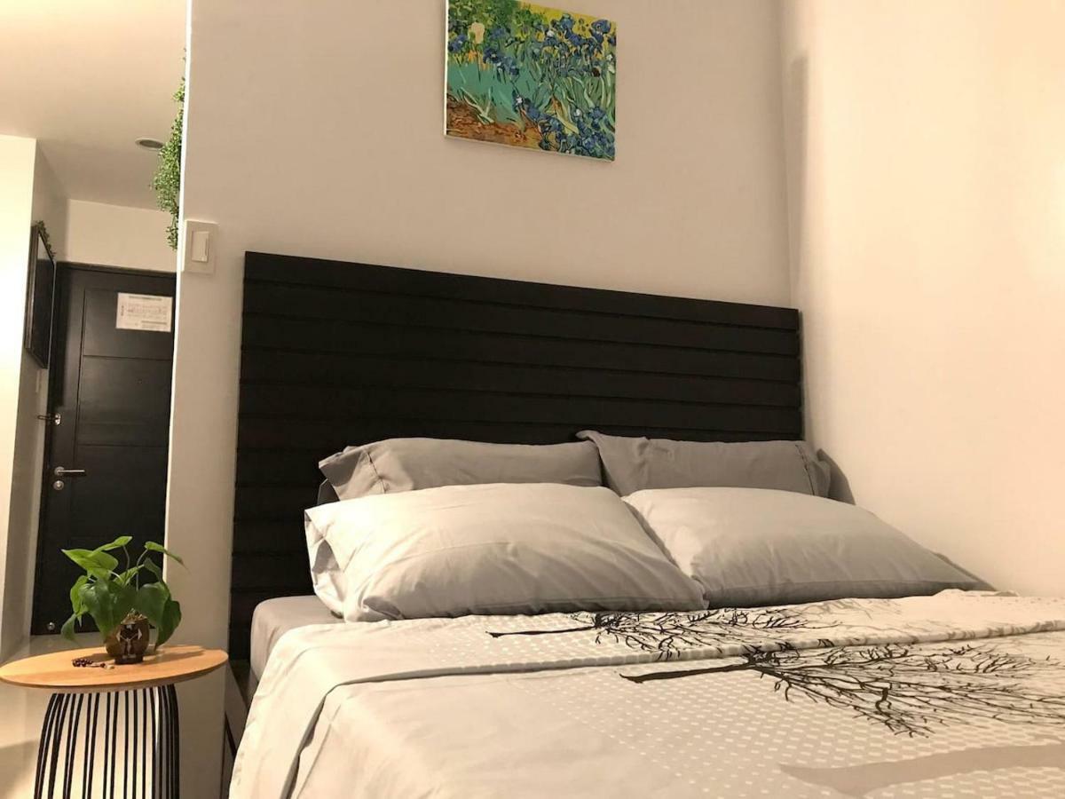 Cozy And Full Service Condo At The Heart Of Bacolod Exterior foto